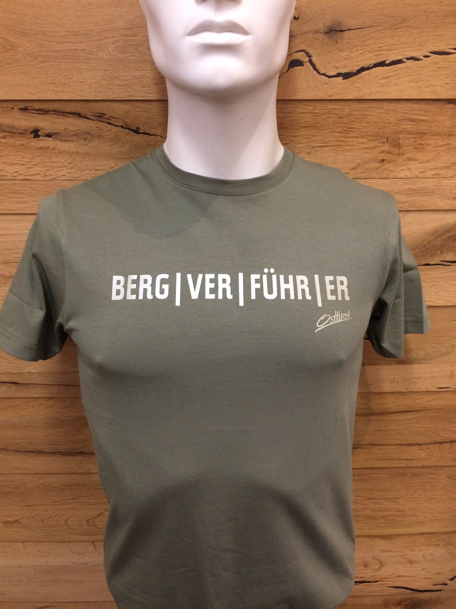Herren T-Shirt "Berg/ver/führer" oliv